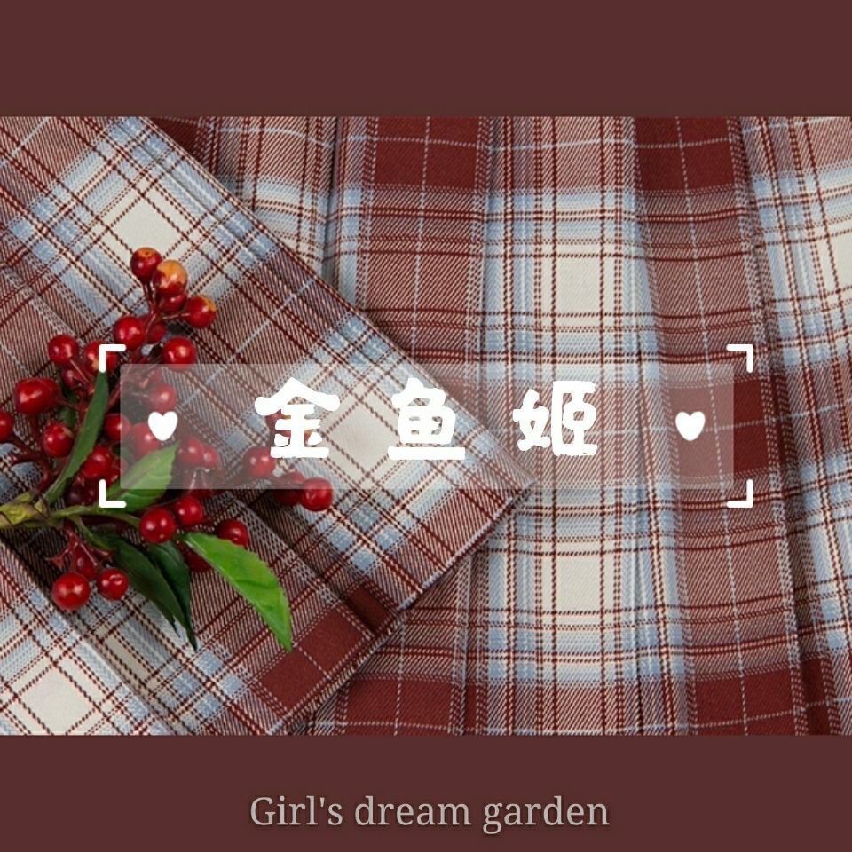 Золотая рыбка Дзи (одинарная клетчатая юбка)