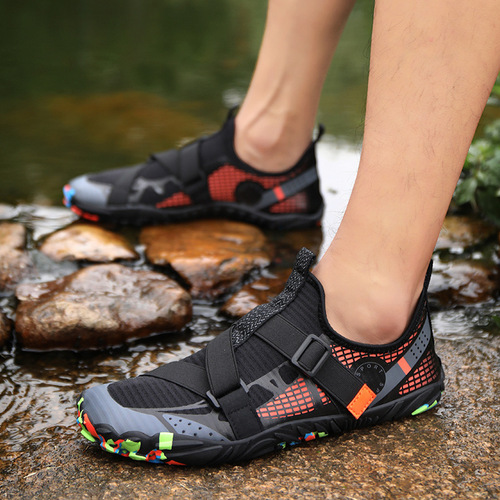 Outdoor river tracing shoes for men, quick-drying breathable wading shoes for women, anti-cut and non-slip swimming shoes for couples, parent-child water beach shoes