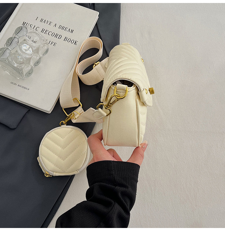 Borsa a tracolla da donna, borsa a spalla con catena elegante_voghion.com