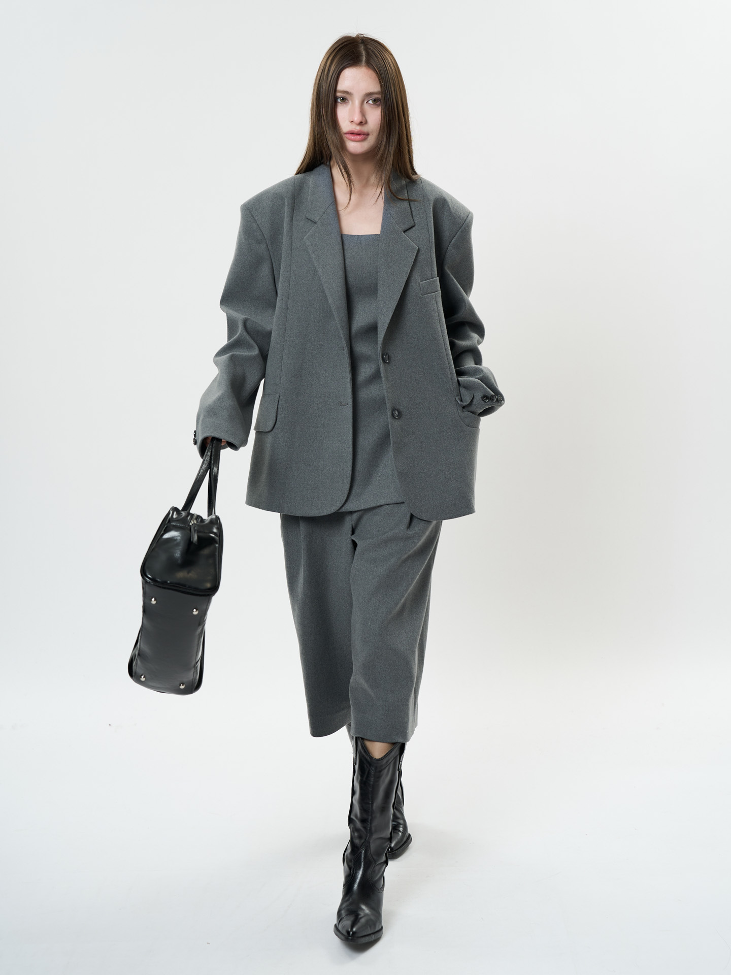 Women's Oversized Wide Shoulder Blazer For Casual Smart Styling_voghion.com