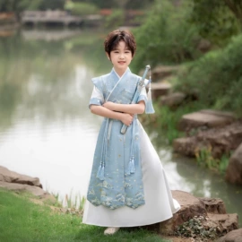 童汉服;童民族服装