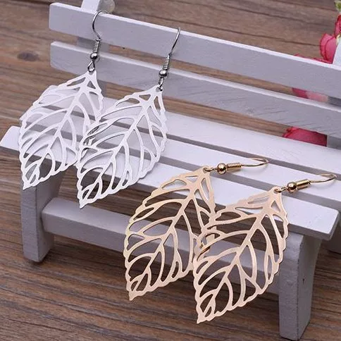 Cross-Border Amazon New Leaf Earrings Jewelry Wholesale Metal Leaf Ear Hooks Fashion Retro Cut Out Earrings