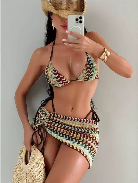 2026 New European and American Seaside Vacation Bikini Swimsuit Three-Piece Sexy Sexy Stripesd Strap Split Swimsuit