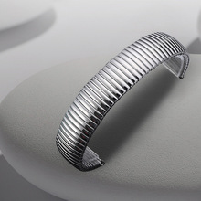 手表配件弹力表带平口拉力松紧钢表带弹簧伸缩表带男女款老人表带