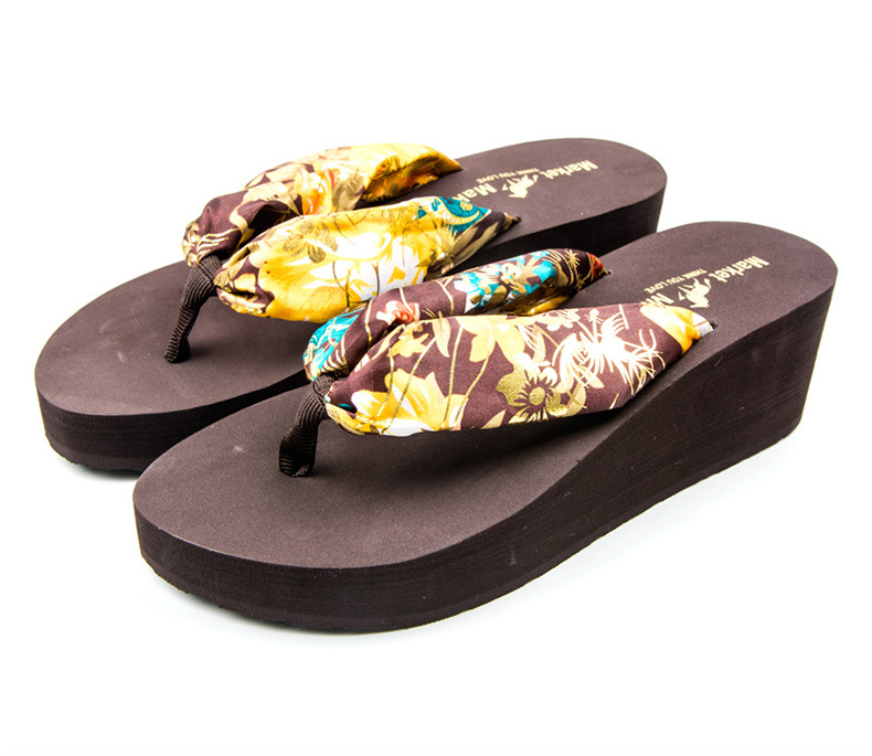 Women's Casual Floral Round Toe Flip Flops display picture 6