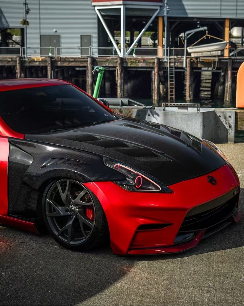 Suitable for Nissan 370Z Modified Lightweight Carbon Fiber Perforated Fender Car Parts Mudguard