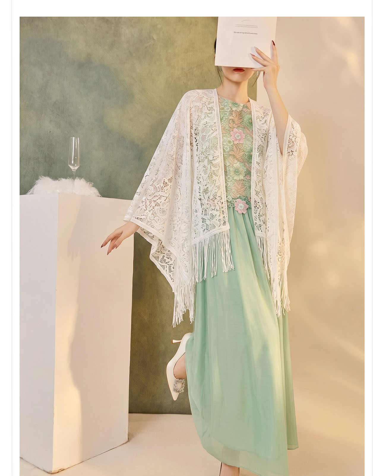 Đầm maxi thêu hoa ren nổi — Xanh lá cây nhạtcolor chi tiết 16