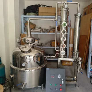 可定制全不锈钢酿酒设备 酒精提纯精油提取器 白酒伏特加酿酒设备