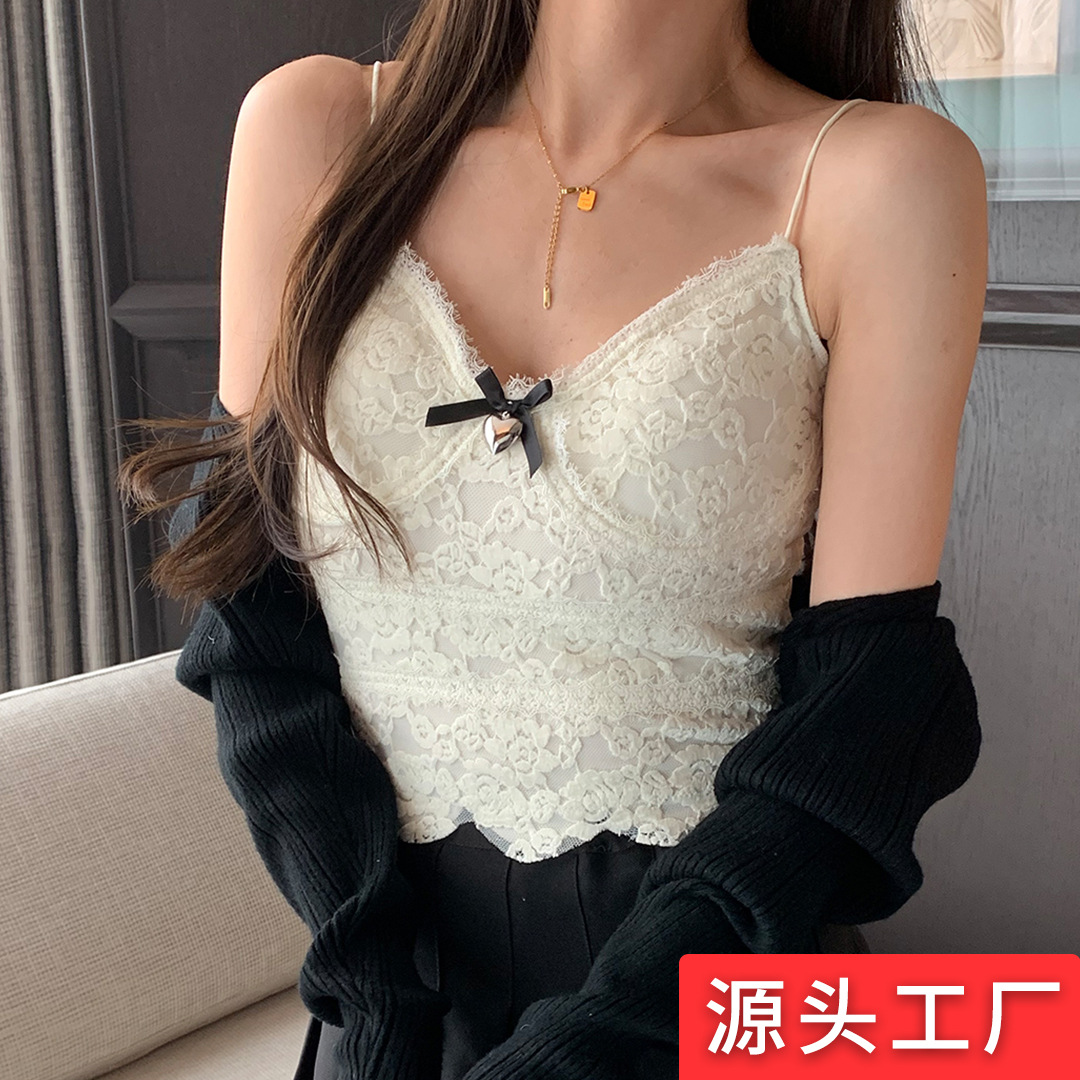 Lace T-shirt with bow