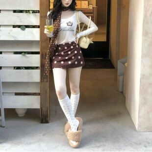 �羳���l�n�溆�s�͹���ɫ���c����ȹŮ�����@���������ð��ζ�ȹ
