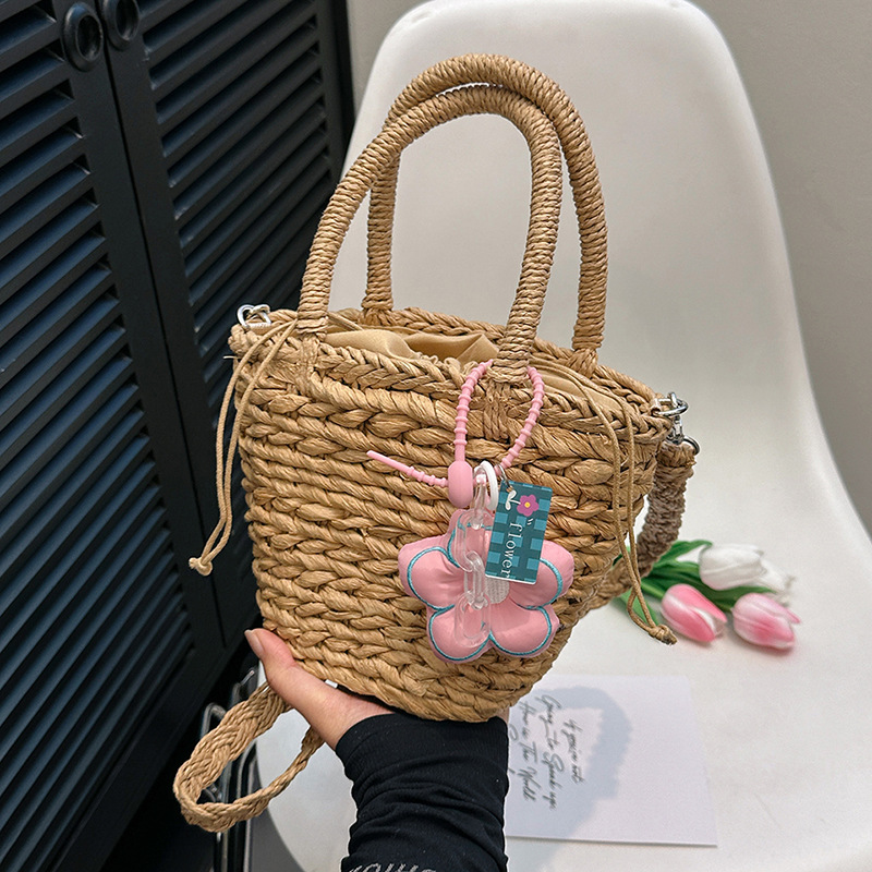 2024 Spring Fashion Shoulder Bag French Unique Simple Design Small Handbag Women Beach Vacation Grass Woven Bucket Bag