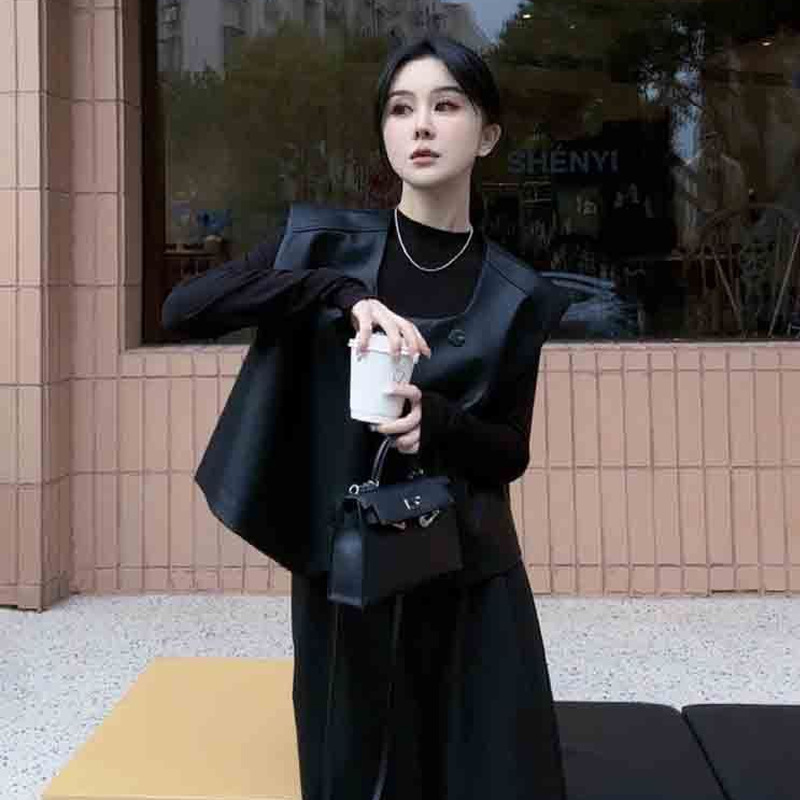 2025秋季黑色短款皮衣马甲外套女设计感时尚宽松无袖叠穿坎肩上衣|undefined