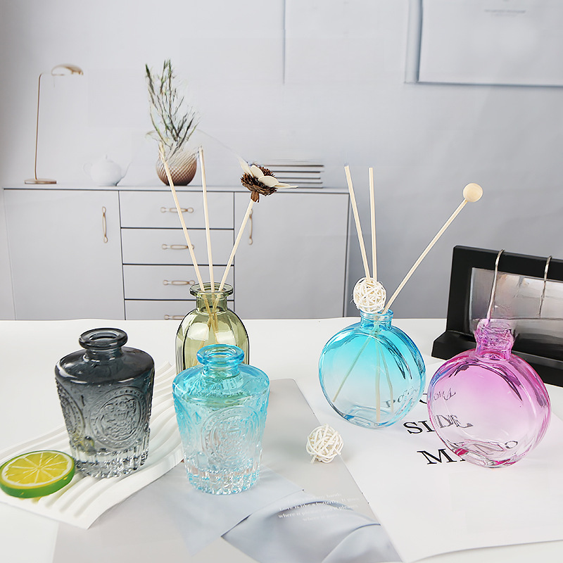Colorful Minimalist Aroma Diffuser Empty Bottle Perfume Fragrance Jar Room Bathroom Hotel Amazon Diffuser Ornament