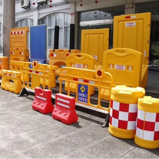 ȫ����עˮˮ�R������·ʩ�����x1.8�׸߷�ײˮ�R�������a�S��