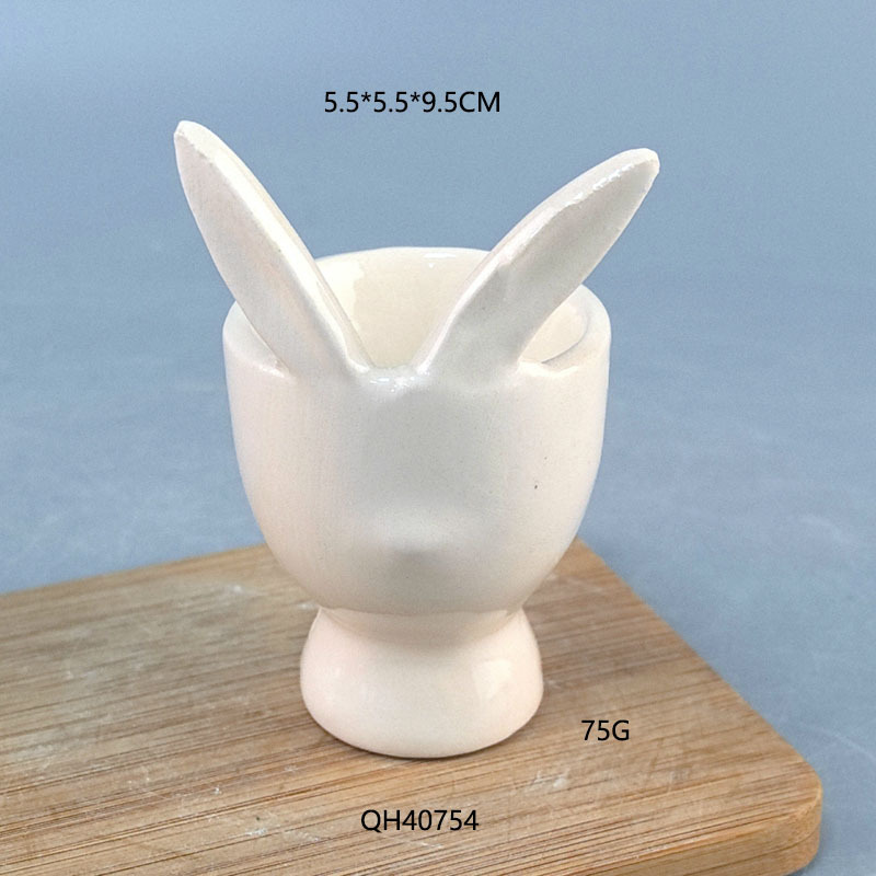 Taza de huevo de cerámica pintada a mano transfronteriza huevo plato huevo huevo cuadrícula conejo de Pascua forma huevo bandeja hecha a mano