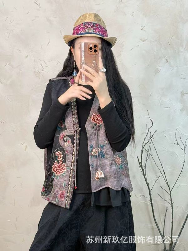 2025秋季新款民族风复古缎面马甲女文艺时尚刺绣缎面提花宽松背心|undefined