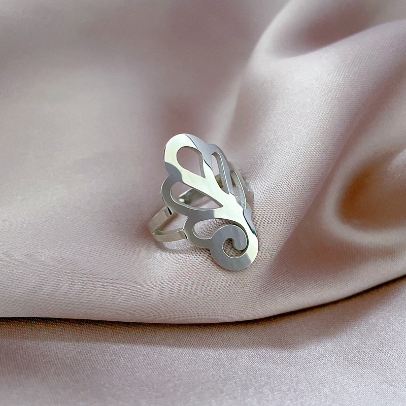 Designersring met bloem van titaniumstaal dames en heren_voghion.com