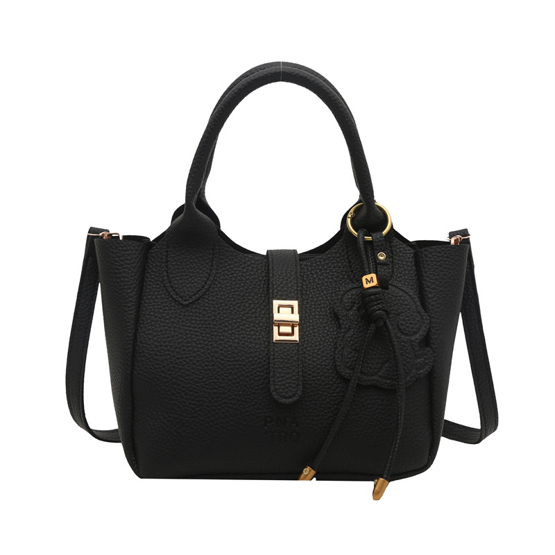 Bolsos de gran capacidad para mujer primavera y verano todo fósforo 2025 nueva versión coreana de la bolsa de mensajero casual popular de este año