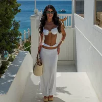 Набор из трех частей 2025 новый bikini сексуальный европейский и американский бикини трансграничный разделенные женщины купальник пляжная юбка