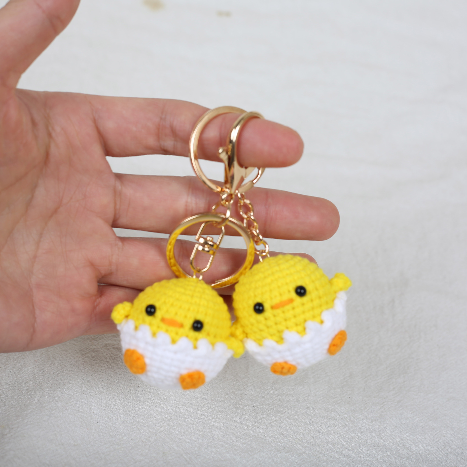 Hand-Knitted Cute Yellow Chick Pendant, Creative Yarn Crochet Keychain, Adorable Animal Ornament