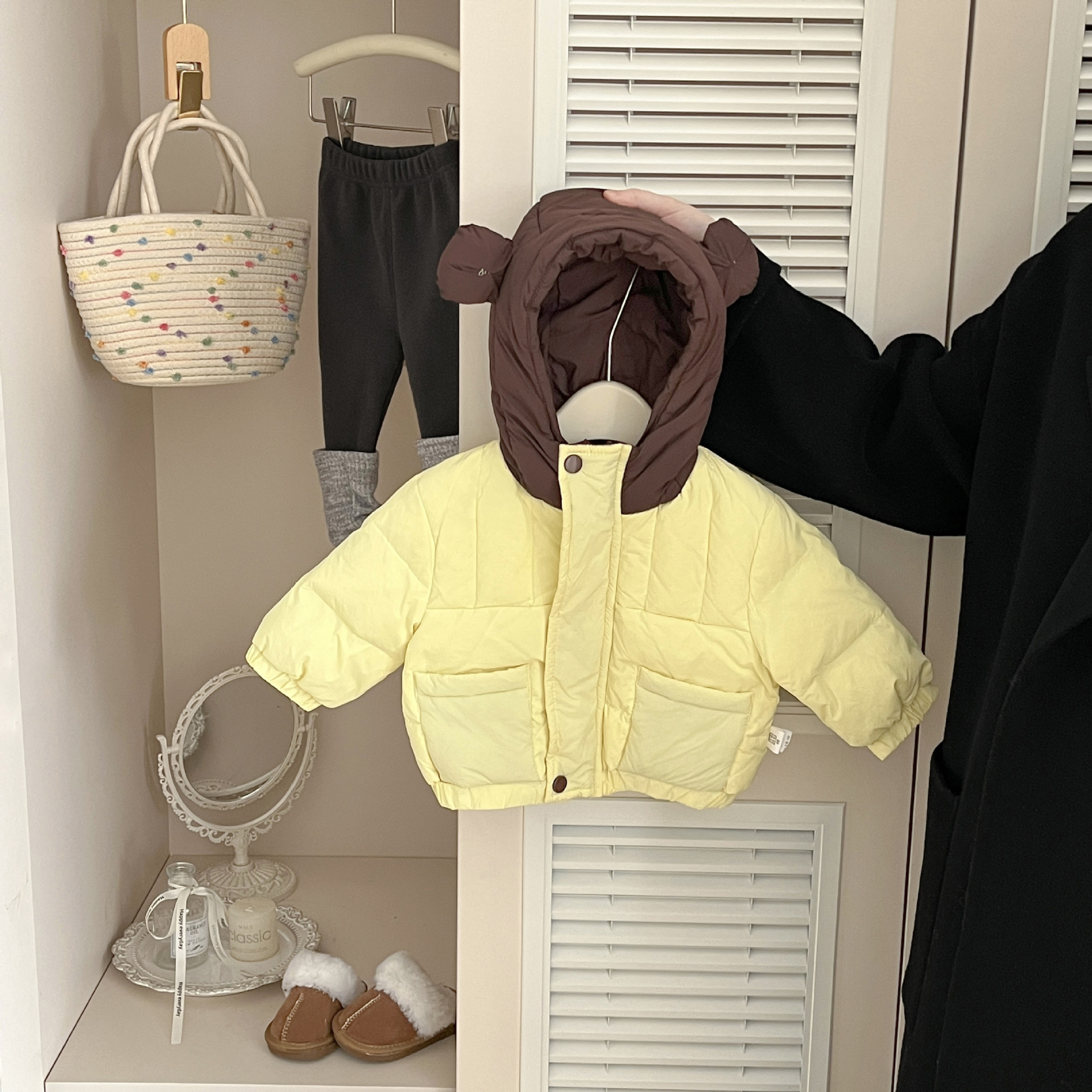 Super lindo bebé chaqueta de invierno nueva chica coreana dulce lindo chaqueta de invierno cálida gruesa
