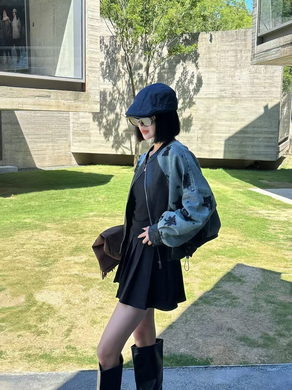 南油欧货爆款重磅钉珠刺绣牛仔与皮革拼接黑色宽松外套女高级感|undefined