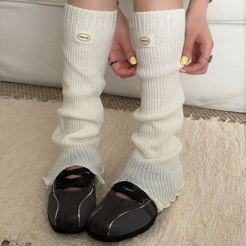 White women's autumn and winter leg warmers with fabric label, slit design, lazy and slimming, knitted, Japanese JK style long socks