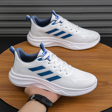 跨境新款大码男鞋秋季新款透气运动鞋超轻百搭冷粘户外跑鞋三道杠