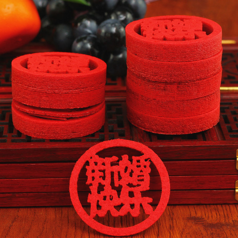 Alegría no tejida decoración de la boda tiro a mano feliz plato de fruta decoración Xi carácter escaleras Mini pequeños palillos boda cama diseño