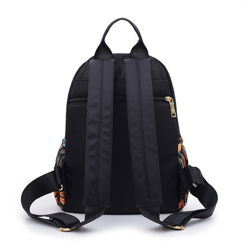 Fashionable women's backpack, trendy outdoor travel bag, casual student school bag, lightweight water-repellent nylon bag