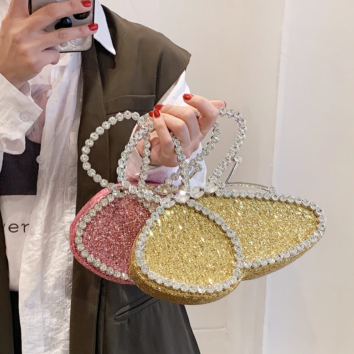 Banquete de mariposa brillante para mujer, nueva colección de verano 2024, tachonado de diamantes de agua, fiesta de alta sociedad, de mano_voghion.com