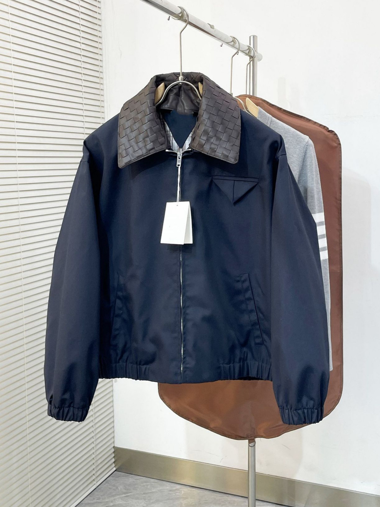 2026 Fall/Winter New Casual Fashion Men's Loose Zipper Jacket with Leather Collar Design