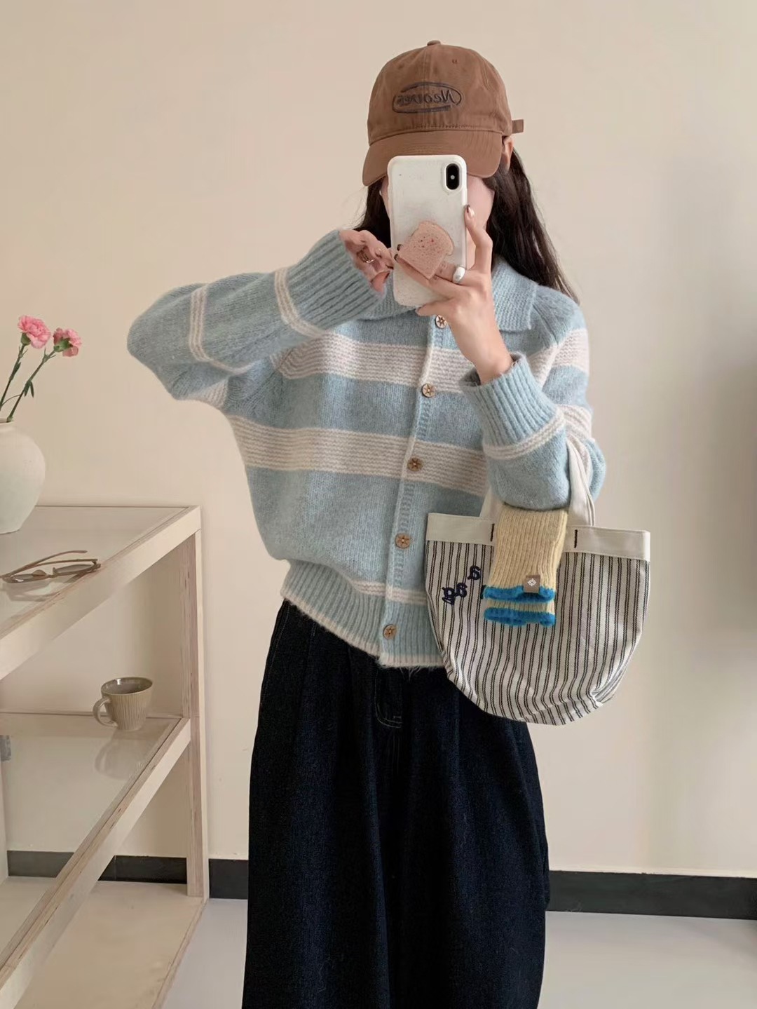 Coreano retro contraste a rayas suéter con solapa Cardigan abrigo de mujeres otoño invierno suelto viento perezoso camiseta de punto pequeña