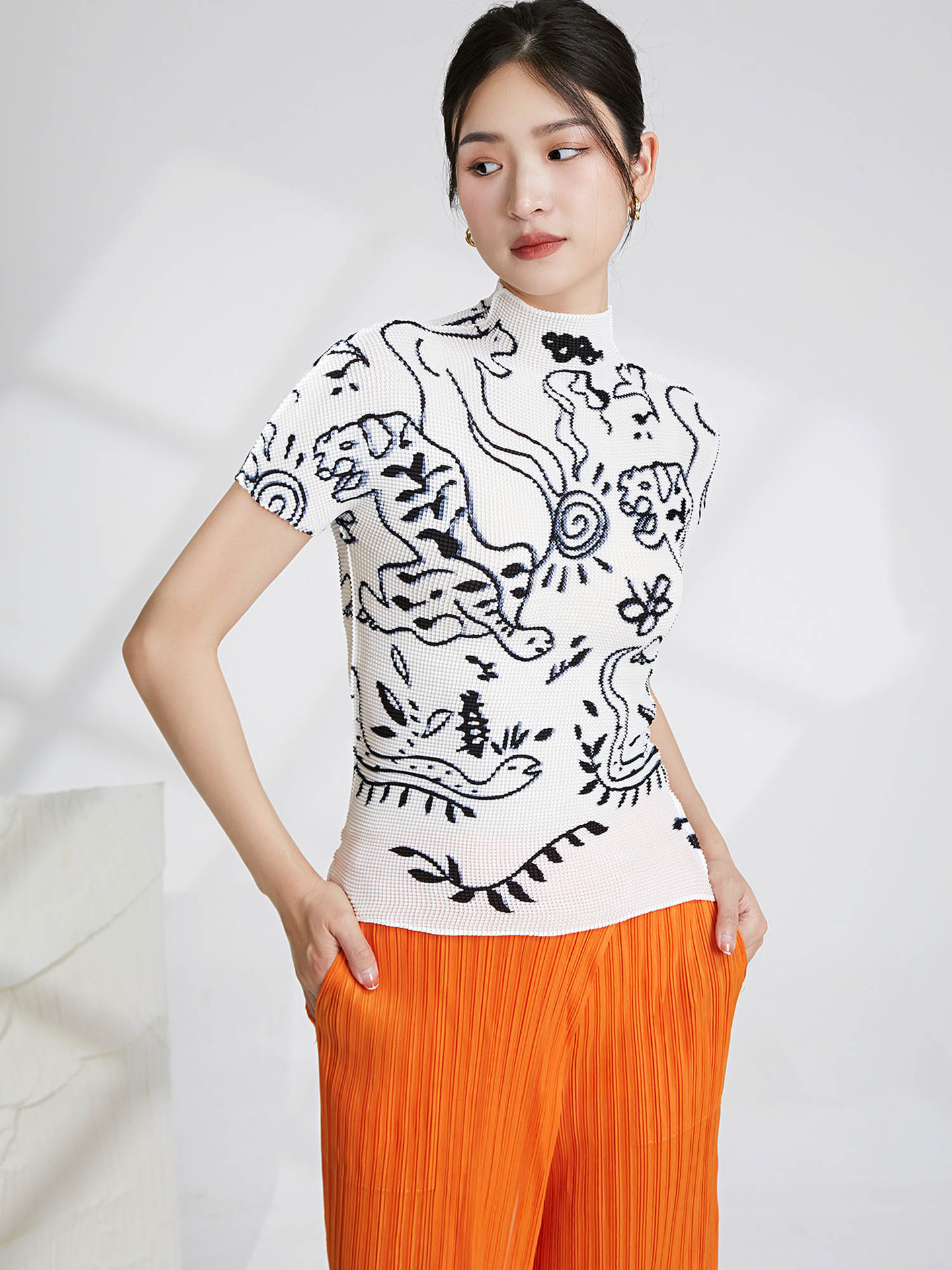 C1915 1140K ÁO THUN NỮ SHETDA DÁNG ÔM BODY GỢI CẢM SEXY NGẮN TAY HỌA TIẾT HOA THỜI TRANG NỮ G04 SẢN PHẨM MỚI