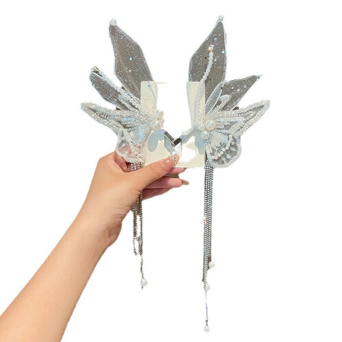 Li Yitong's favorite butterfly-winged, forest-style elf-inspired hair clip with tassel—perfect for bridal evening gowns, wedding dresses, and fairy-like hair accessories.
