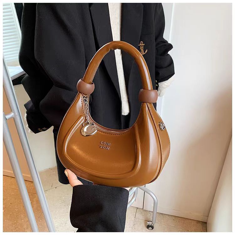 Women's Retro Saddle Crossbody Bag Designer Versatile Shoulder Bag_voghion.com
