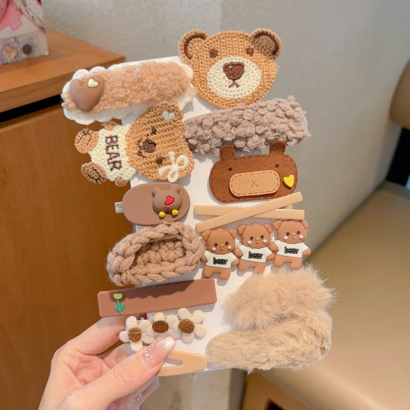 Niña encantadora peluda pel