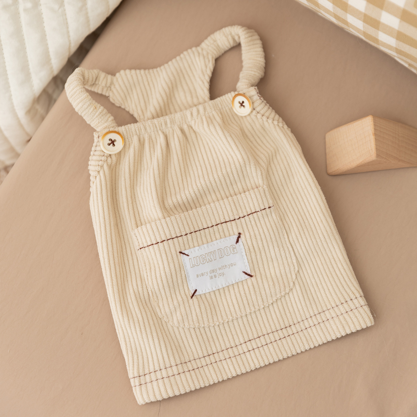 Nuevo otoño y invierno simple afortunado bolsillo de cachorro vestido de correa delgada mascota perro gato ropa de peluche image 8