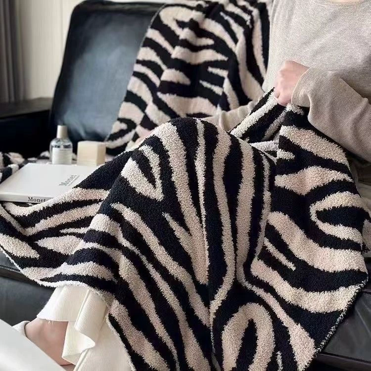Zebra, вязаный диванный плед, пуховое одеяло, декор