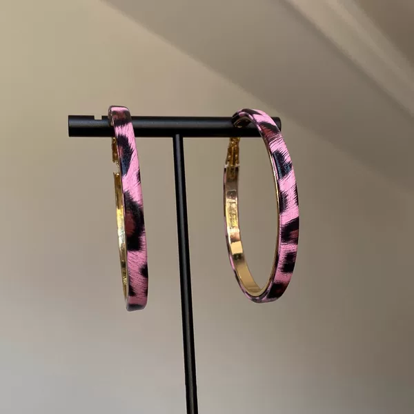 Korean Blogger's Same Style Pink Leopard Print Earrings, Sweet and Cool Sexy Earrings, Retro High-End Mature European and American Style Earrings
