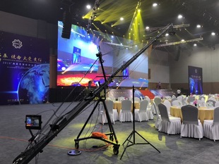 Camera Boom Arm Electric Control Boom Arm 10.6m 8.1m Boom Arm Professional Wedding Radio Photography