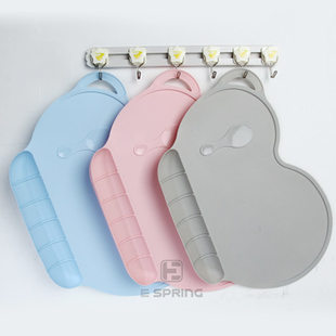 Silicone children's placemat, non-slip and easy to clean silicone placemat, cartoon baby student placemat in whale shape