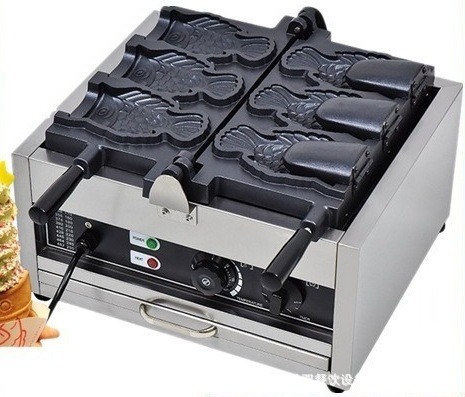 입을 벌려 물고기 3마리