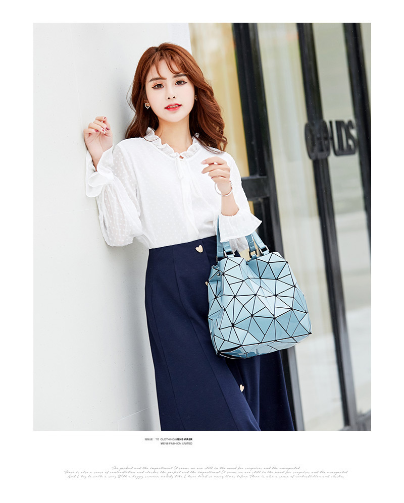 Summer new geometric Lingge bucket 2023 women's bag random lattice single shoulder_voghion.com
