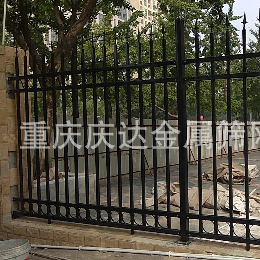 重庆锌钢护栏小区别墅围墙护栏铁艺栅栏户外厂区防护加厚隔离栏