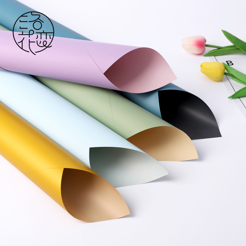 Fabricante mayorista de papel de embalaje de flores de doble color, papel de embalaje impermeable de flores de rosa, papel de embalaje de flores