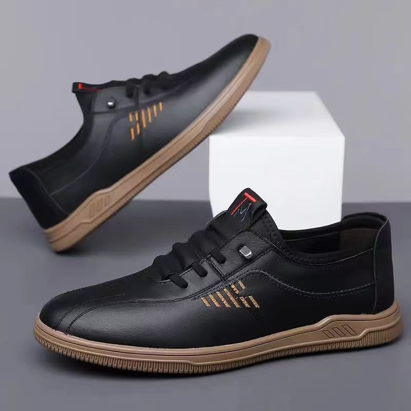 Breathable casual universal shoes made of soft leather all-season