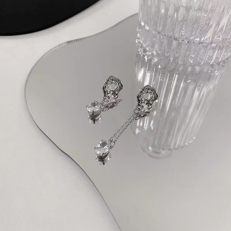 Asymmetrical universal earrings with zircon with tassels