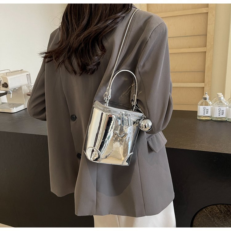 Exquisite fashionable handbag for women, new stylish high gloss solid color shoulder bag, high-quality and versatile_voghion.com