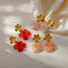 项链;耳环;戒指